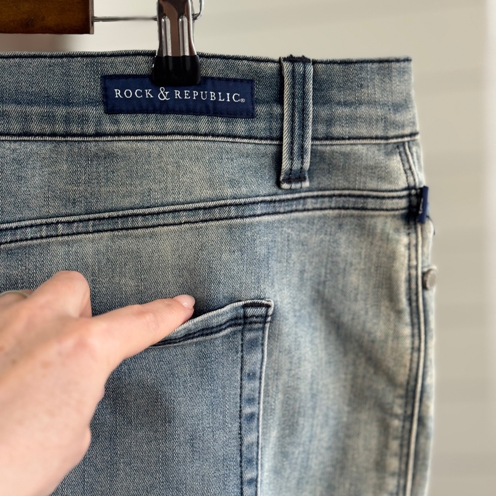 Rock & Republic Khloe Denim Mini Skirt in Faded Blue - Picture 9 of 12